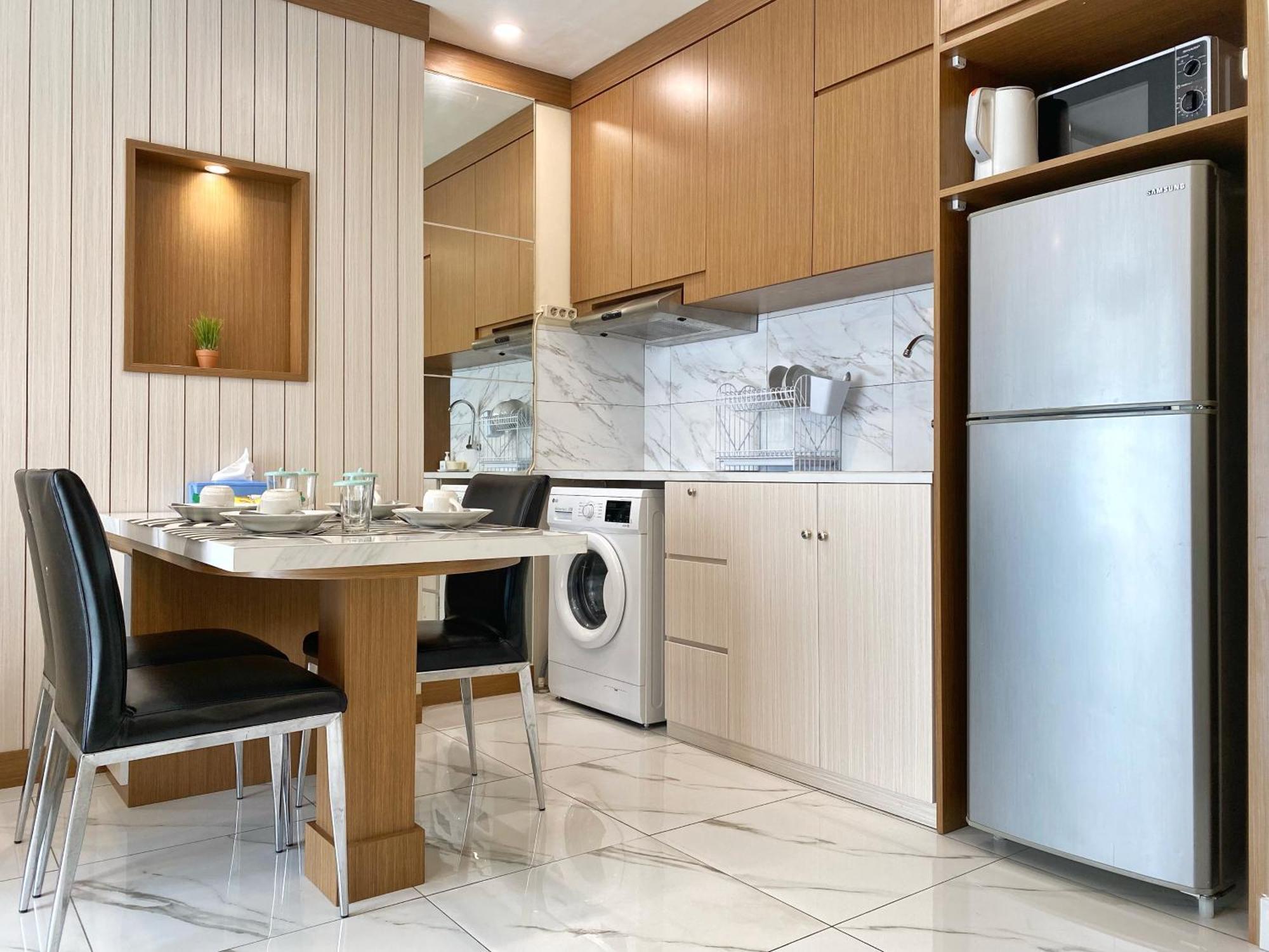 ג'קרטה Ravarine Suite Apartment מראה חיצוני תמונה