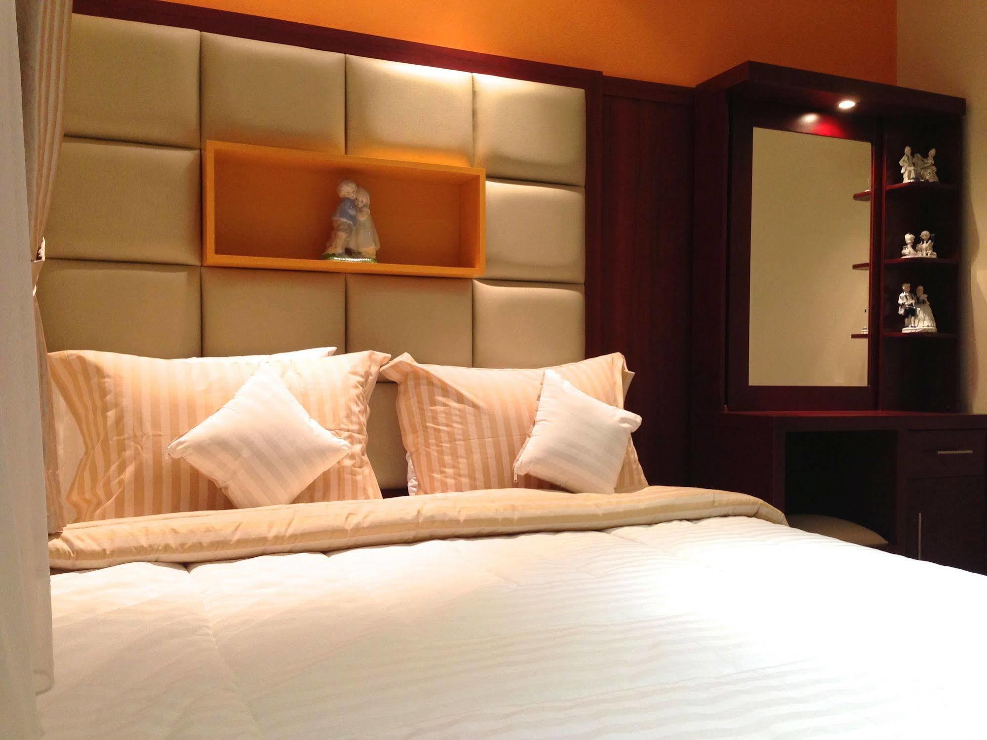 ג'קרטה Ravarine Suite Apartment מראה חיצוני תמונה